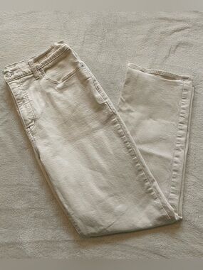 Madewell 90’s Straight Leg White Jeans size 32